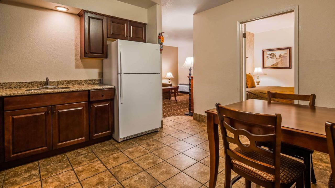 Best Western Plus Humboldt House Inn Garberville Extérieur photo